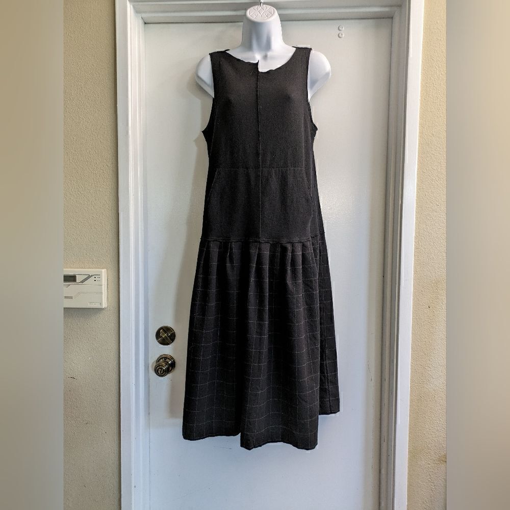 Oska wool maxi dress with kangaroo pocket and checkered skirt